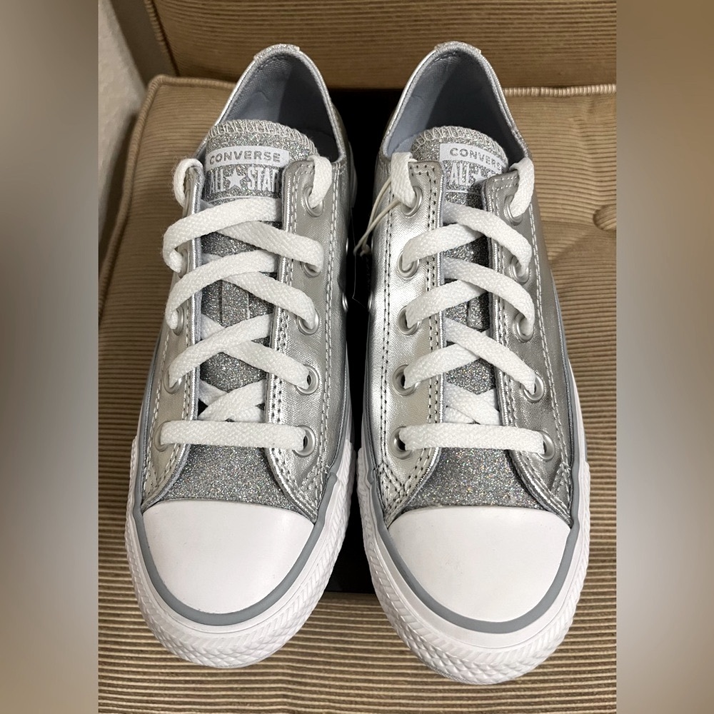 NWOT Womens Converse Chuck Taylor All Star Sparkle Party Low-Top Sneaker, Sz 5.5 - Picture 4 of 15